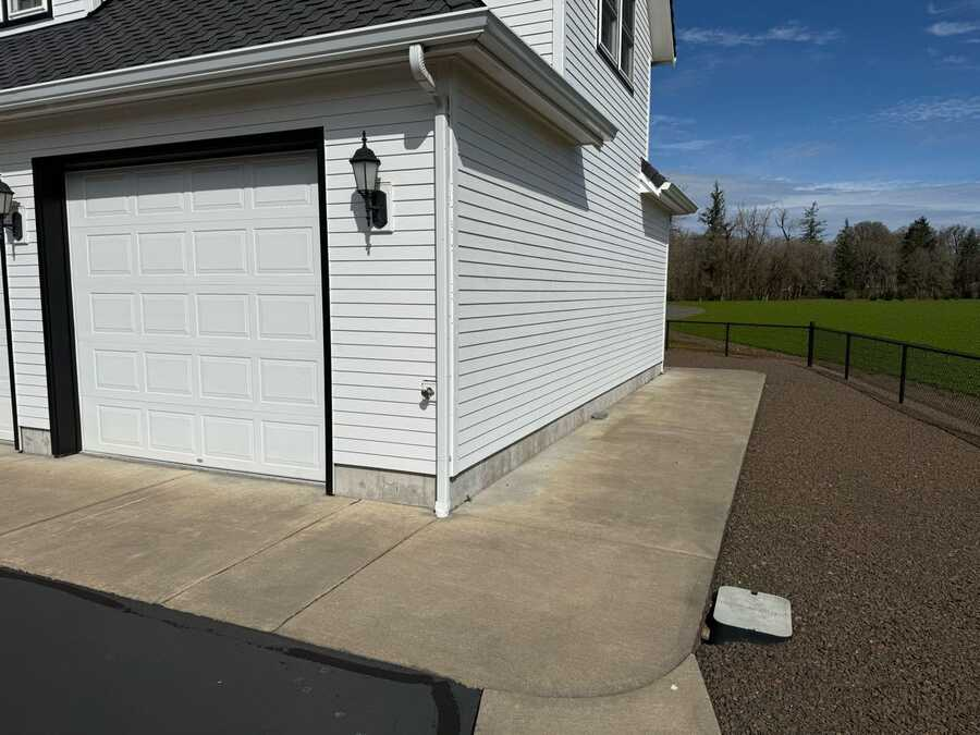 Driveway and garage cleaning