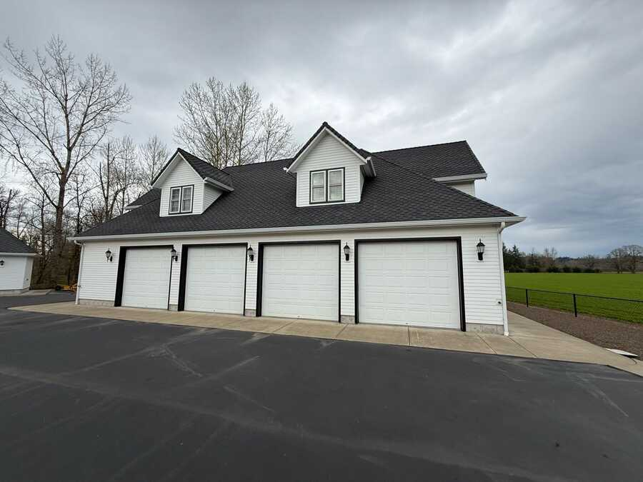 Garage exterior cleaning